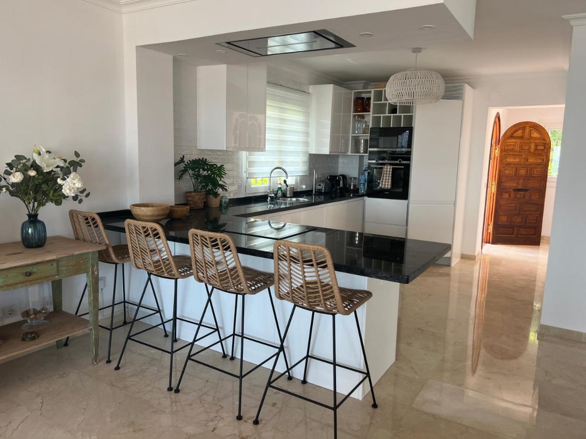 Playa Cristo Amazing Beach Terrace Appartment 埃斯特波纳 外观 照片