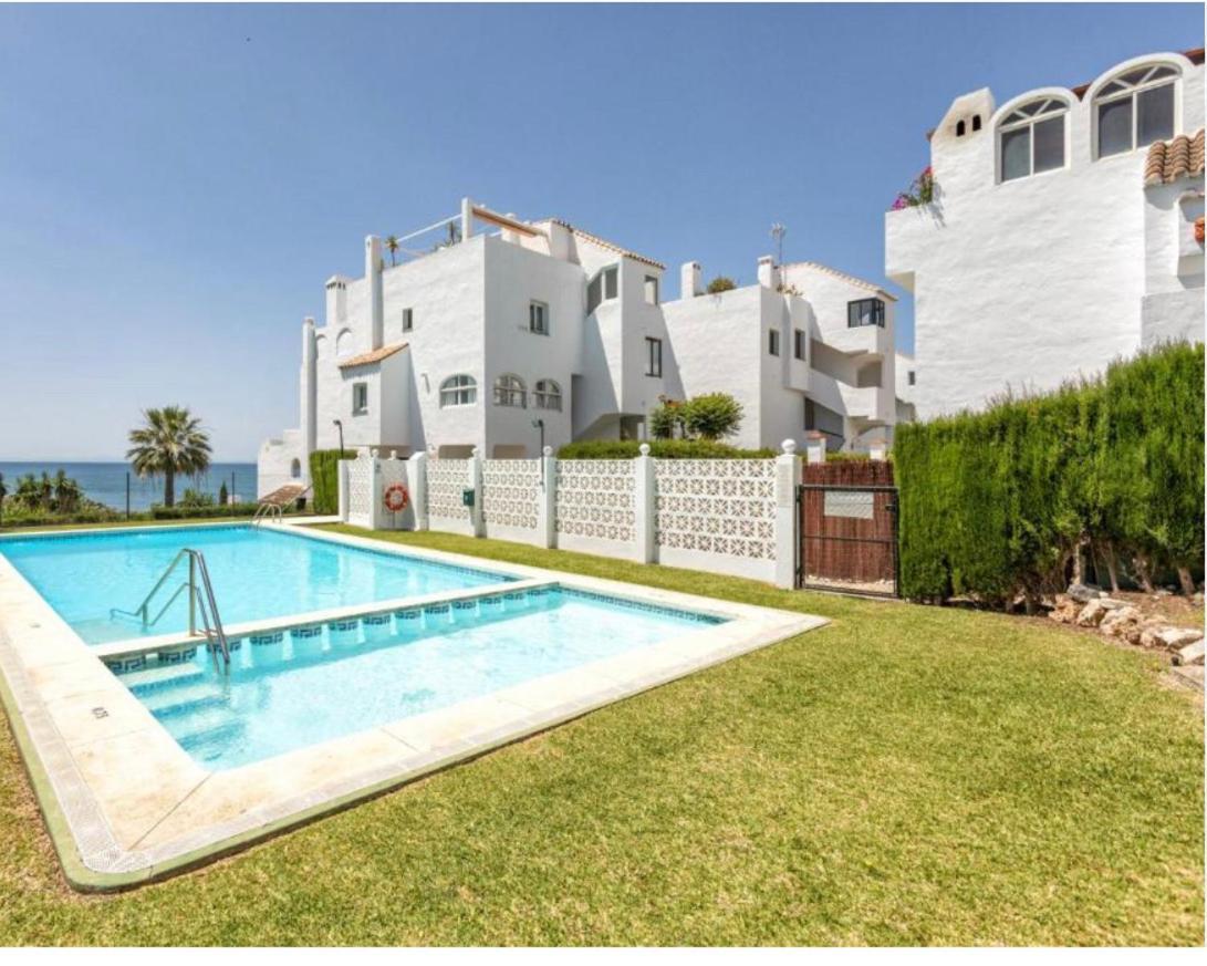 Playa Cristo Amazing Beach Terrace Appartment 埃斯特波纳 外观 照片